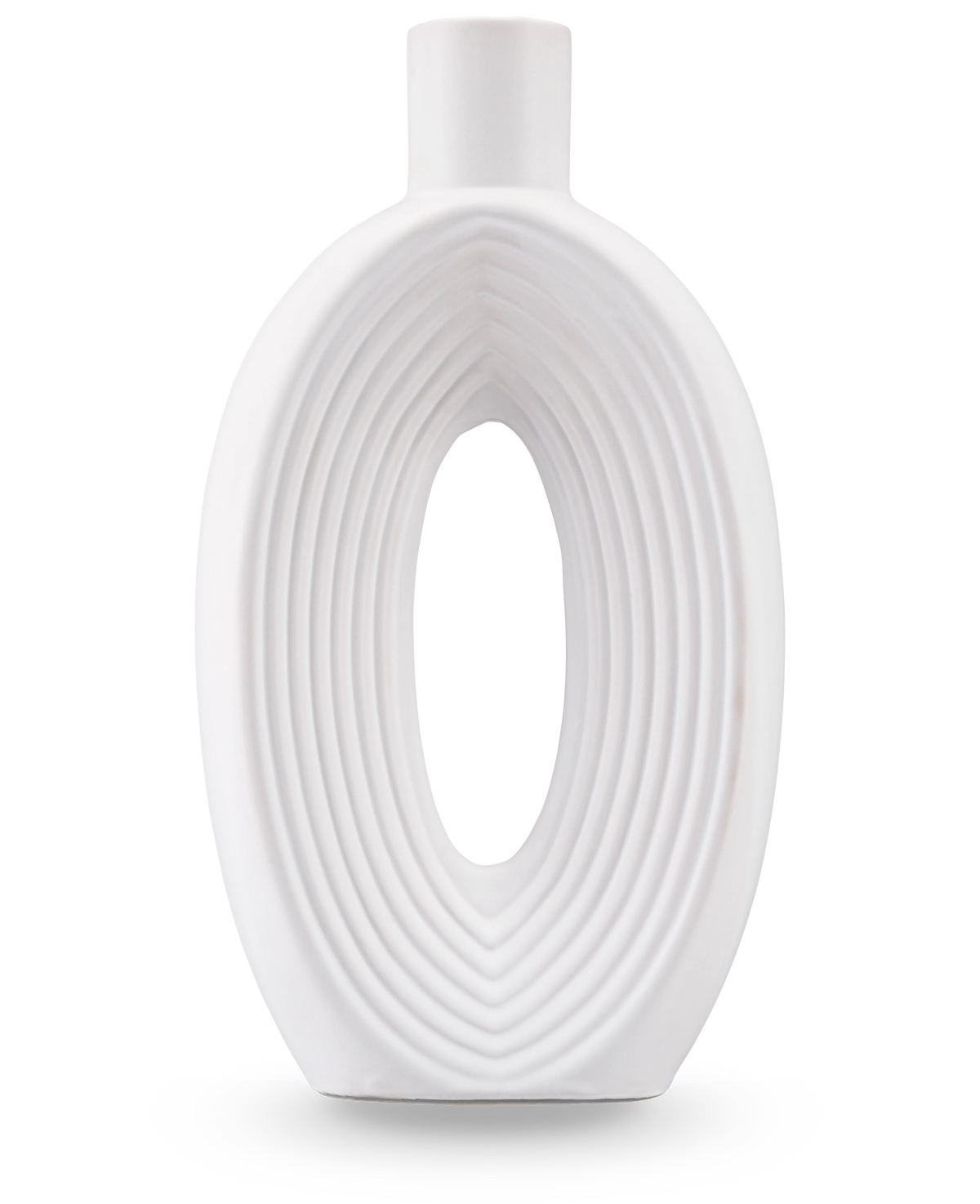 Le Vase Soft Bloom 27 cm blanc cassé est un vase moderne en céramique avec une forme ovale, des nervures concentriques, un centre creux, une finition lisse et un petit col cylindrique - idéal pour exposer des fleurs artificielles en soie.
