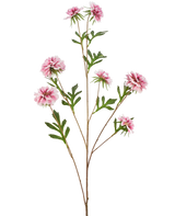 La fleur artificielle bleuet 112 cm rose a une longue tige avec des feuilles vertes et plusieurs fleurs roses duveteuses ressemblant à des dahlias sur un fond blanc.