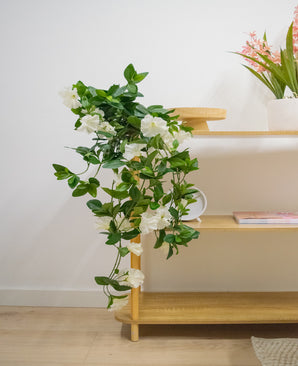 Plante artificielle tombante Pétunia 70 cm blanc
