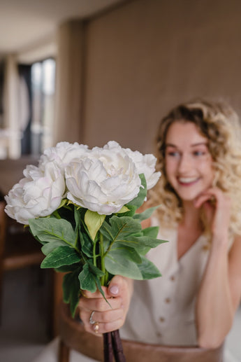 Bouquet artificiel Peony blanc 39 cm