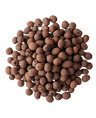 Un tas lâche de sac Hydro Granules de 10 litres, des granules ronds d'argile brune utilisés comme milieu de culture dans le jardinage hydroponique et aquaponique, présentés sur un fond blanc.