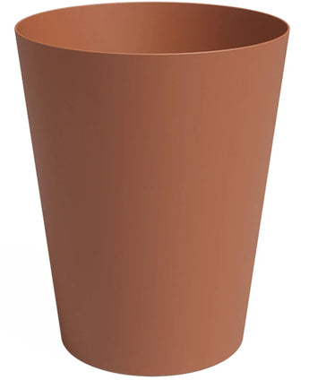 De Plantenbak Porto Ø40cm x H50cm is een bruine, cilindervormige afvalbak met gladde zijkanten en een licht uitlopende bovenkant.