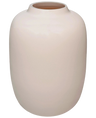 Le vase Artic Beige (Ø21 x H29 cm) est un vase en céramique lisse blanc cassé de forme ronde et une petite ouverture évasée, représenté sur un fond blanc.
